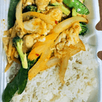 Best Panang Curry Chicken (Lunch) in Ludlow, MA