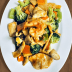 Best Chicken & Shrimp in Garlic Sauce in Ludlow, MA